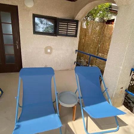Holiday House Pina - Rustical Holiday House In Peaceful Bay בית נופש *